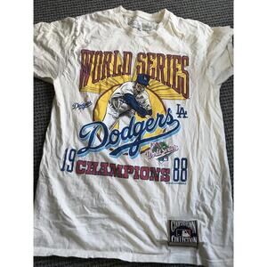 Mitchell & Ness Cooperstown Collection Tee ‘88 Dodgers Medium‎